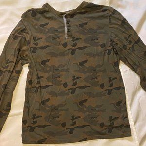 Old Navy Men's Camo Henley